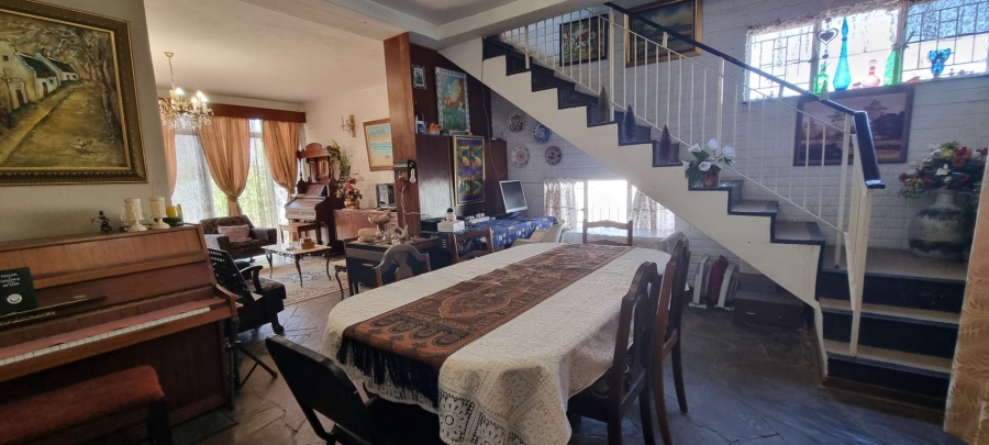 9 Bedroom Property for Sale in Generaal De Wet Free State